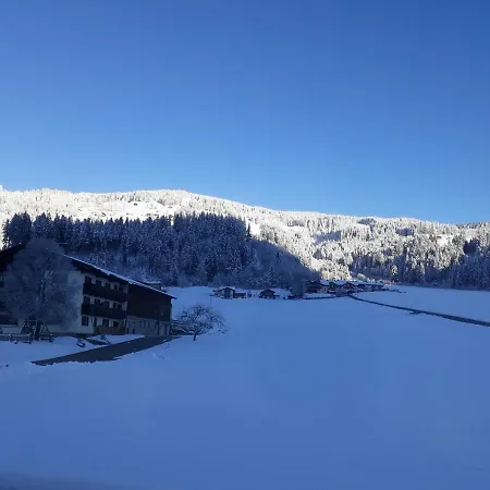 Haus Erika Apartment Brixen im Thale Exterior photo